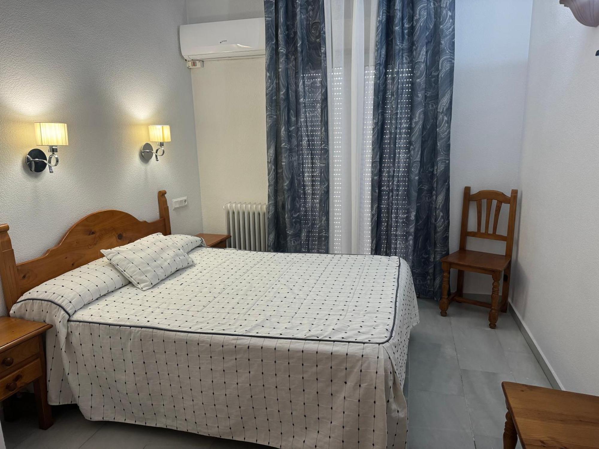 Hotel Mirasol Orgiva Pokoj fotografie